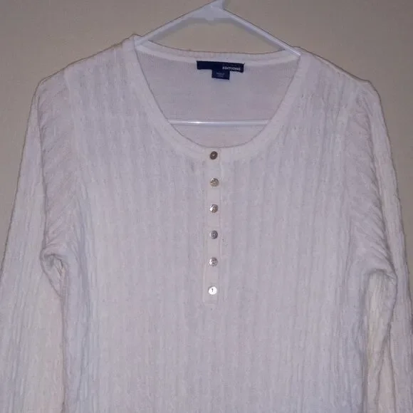 Basic Editions Sweater - Picture 2 of 5